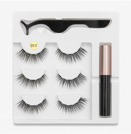 A Pair Of False Eyelashes With Magnets In Fashion 1